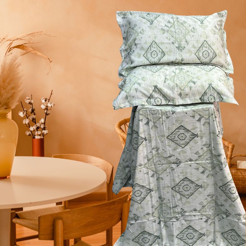 Pista Green Abstract Double Bedsheet with Pillow Covers/108" x 108" - Laces and Frills