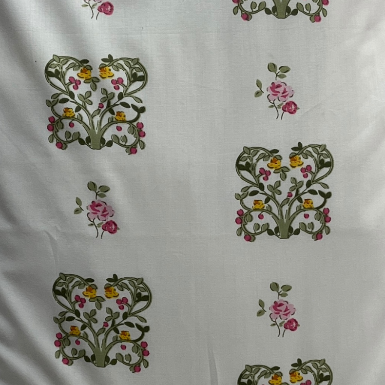 White/Green/Red Floral Double Bedsheet with Pillow Covers/90" x 108" - Laces and Frills