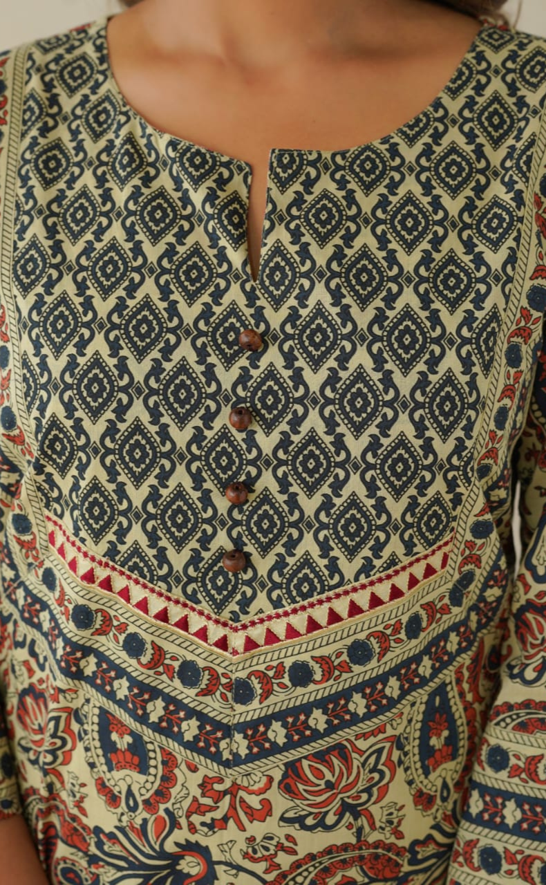 Off White/Maroon Floral Garden Jaipur Cotton Kurti With Pant And Dupatta Set. Pure Versatile Cotton. | Laces and Frills