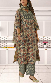 Off White/Maroon Floral Garden Jaipur Cotton Kurti With Pant And Dupatta Set. Pure Versatile Cotton. | Laces and Frills